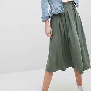 ASOS DESIGN midi skirt with box pleats